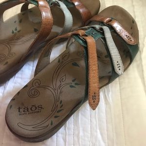 Taos footwear sandals